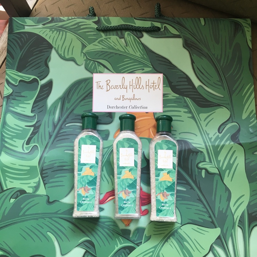 BEVERLY HILLS HOTEL Lg SHOPPING BAG AND BATH SALTS
